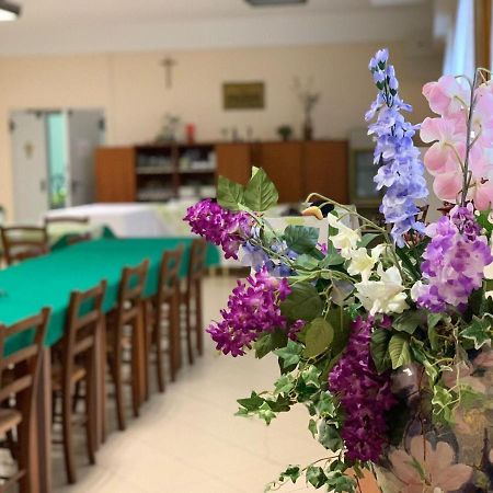 Stabat Mater Casa Di Preghiera Panzió Valdragone Kültér fotó
