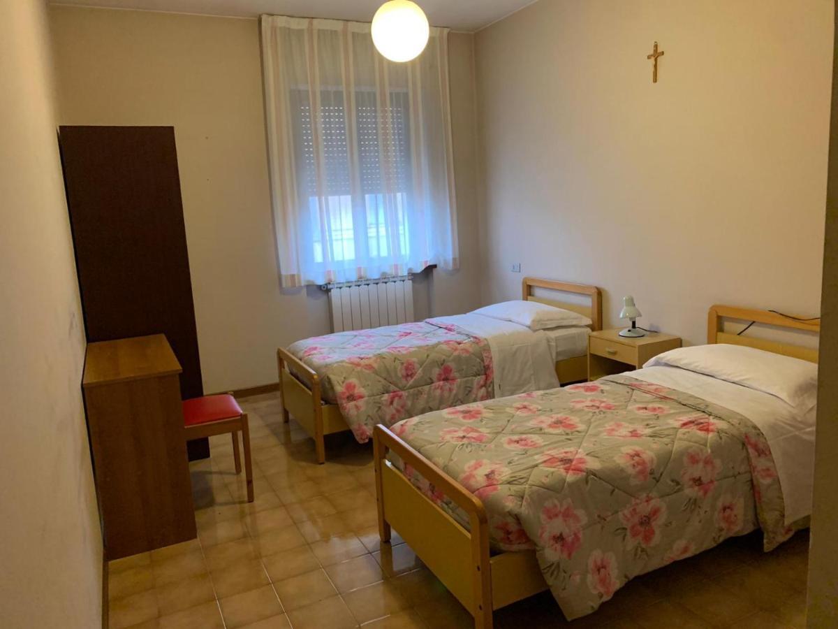 Stabat Mater Casa Di Preghiera Panzió Valdragone Kültér fotó