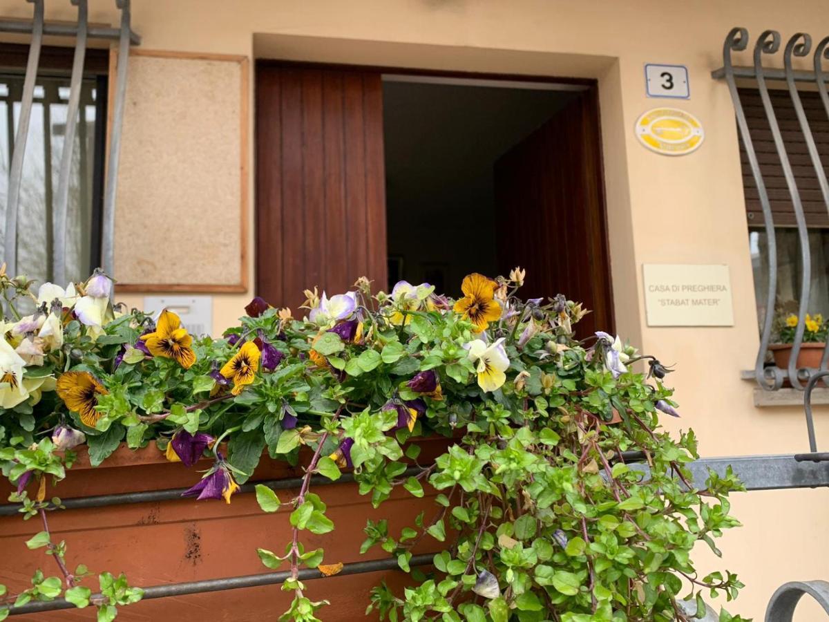 Stabat Mater Casa Di Preghiera Panzió Valdragone Kültér fotó
